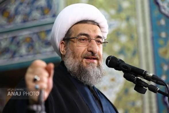 ایران از منافع خود در تنگه هرمز استفاده می‌کند